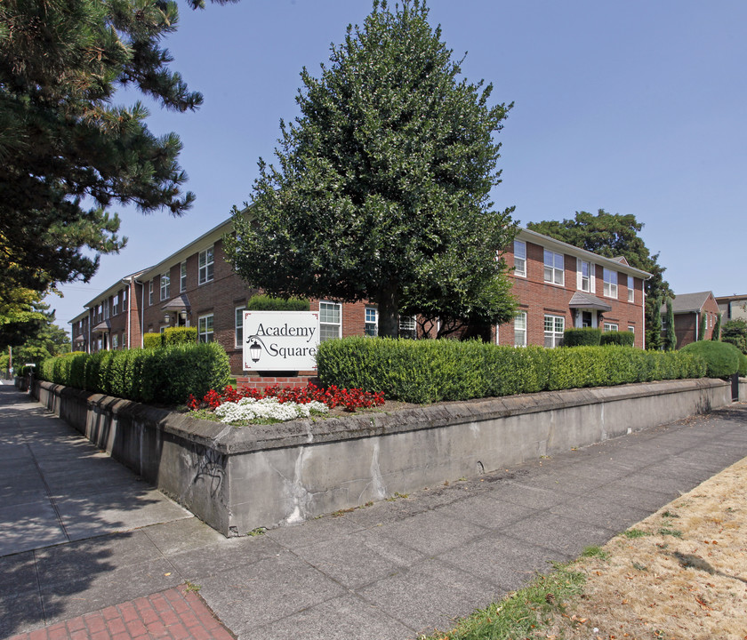 Academy Square in Vancouver, WA - Building Photo