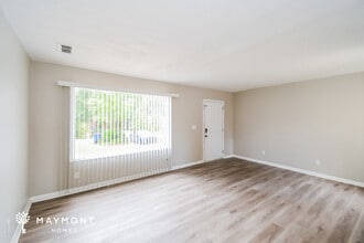 1122 Saratoga Blvd in Jacksonville, FL - Building Photo - Building Photo