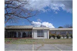 513 N Roseville St in Paris, AR - Building Photo