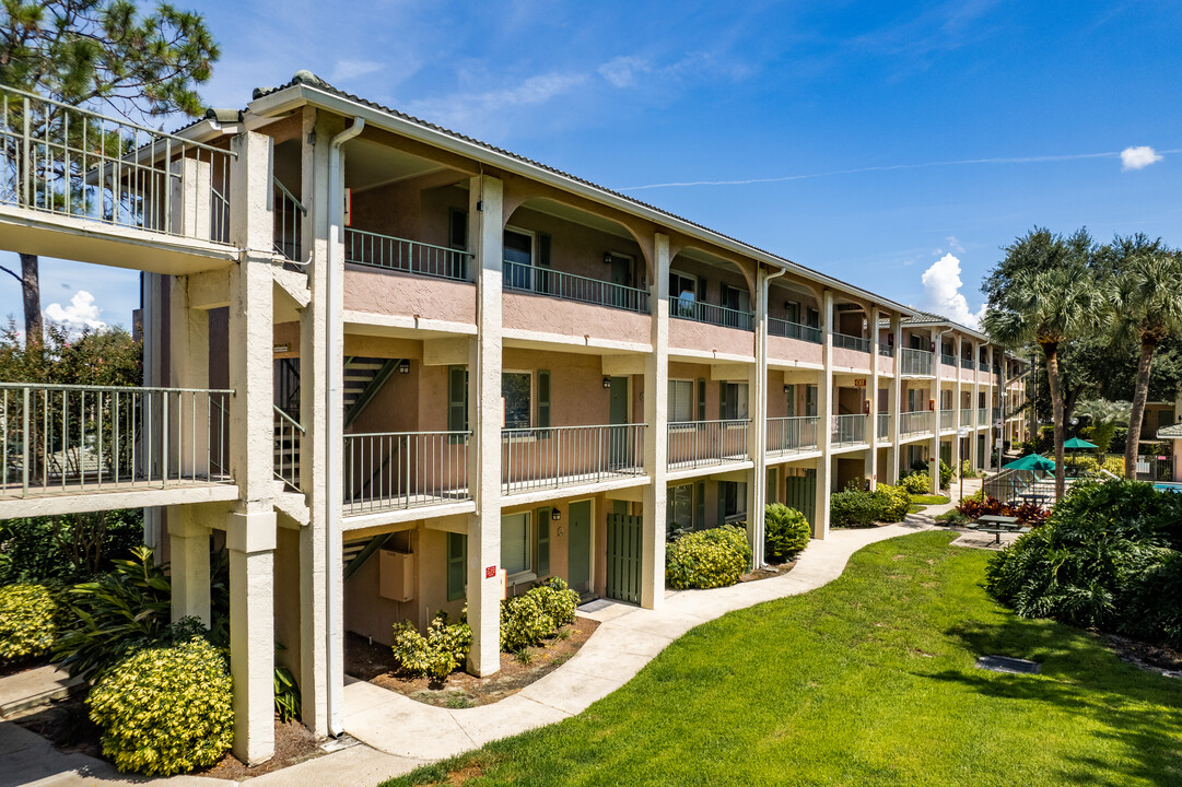 Waterside at Crane's Roost in Altamonte Springs, FL - Building Photo