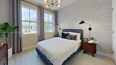 17132 SW 2nd Cir in Pembroke Pines, FL - Building Photo - Building Photo