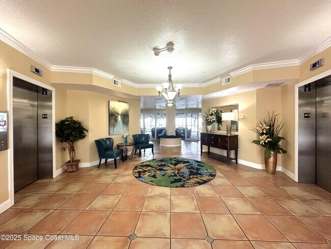 102 Riverside Dr in Cocoa, FL - Building Photo - Building Photo
