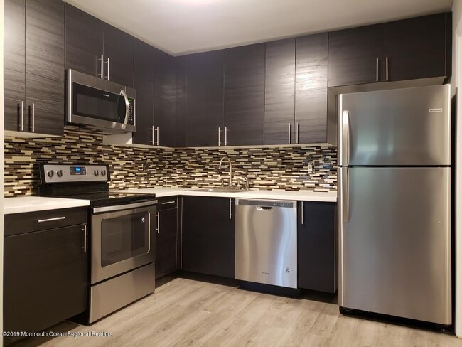 property at 136 Amberly Dr
