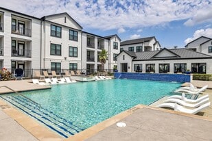 The Peri on Westheimer in Houston, TX - Building Photo