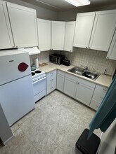 20 Fern St in Gleneden Beach, OR - Building Photo - Building Photo