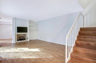 2111 21st Ln in Palm Beach Gardens, FL - Building Photo - Building Photo