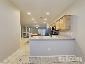117 S 125th Ave in Avondale, AZ - Foto de edificio - Building Photo