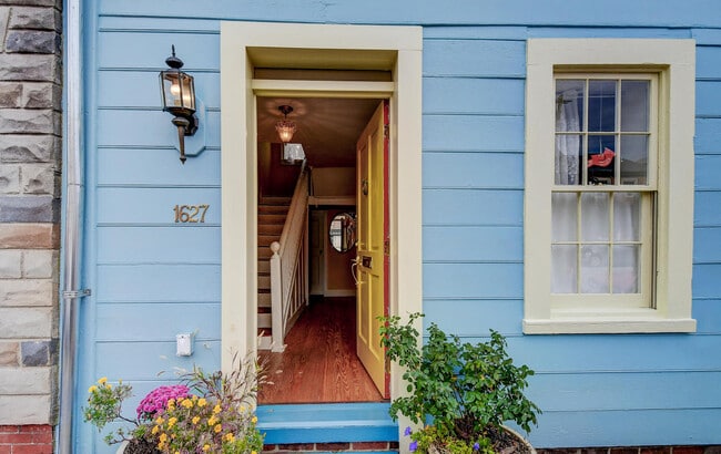 property at 1627 Aliceanna St
