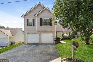 4290 Ward Bluff Ct in Ellenwood, GA - Building Photo