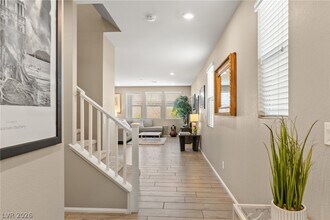 5347 Boschetto St in Las Vegas, NV - Building Photo - Building Photo