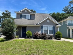 19106 Spruce Bough Ln in Humble, TX - Building Photo - Building Photo