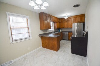 706 Memorial Pkwy SW in Rochester, MN - Building Photo - Building Photo