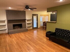 11532 Spring Hill Dr in Austin, TX - Building Photo