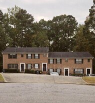 2676 Parkside Way SW in Snellville, GA - Building Photo