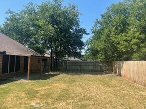 103 North Point Dr in Krum, TX - Building Photo - Building Photo