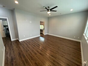 610 Jefferson St in Richland, WA - Foto de edificio - Building Photo