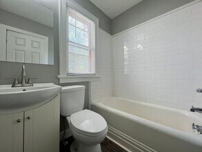 3326 Fremont Ave N-Unit -Unit 1 in Minneapolis, MN - Building Photo - Building Photo