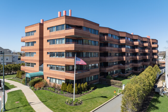 Point of Pines Condominiums in Revere, MA - Building Photo - Building Photo