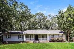 3631 Pennington Dr SE in Conyers, GA - Building Photo