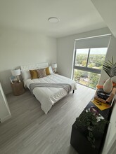 1371 NW 38th St, Unit A2 in Miami, FL - Building Photo - Building Photo