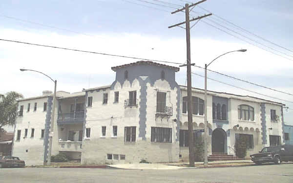 803 Forest Ave in Los Angeles, CA - Building Photo