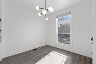 2332 W Warren Blvd in Chicago, IL - Building Photo - Building Photo