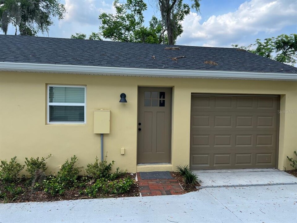 273 W Warren Ave in Longwood, FL - Building Photo
