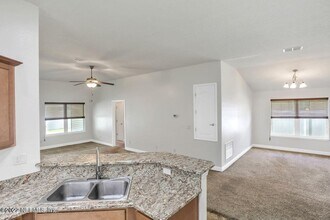 5816 Round Table Rd in Jacksonville, FL - Building Photo - Building Photo