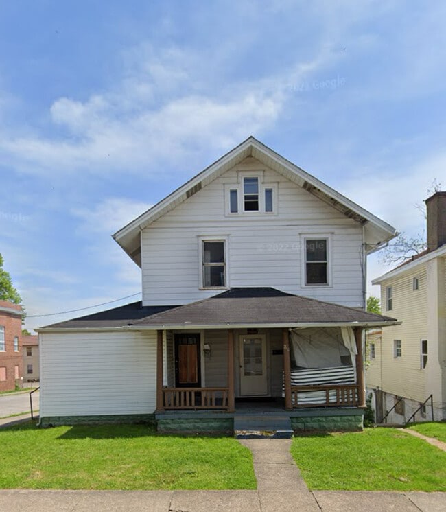 210 Delaware Ave, Unit 4