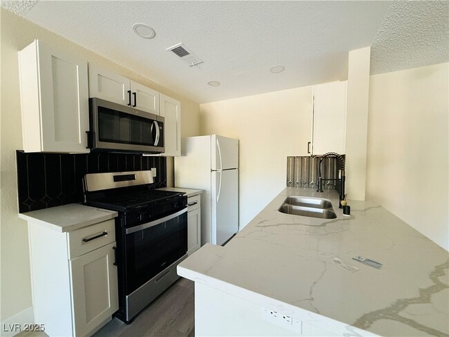 2200 S Fort Apache Rd