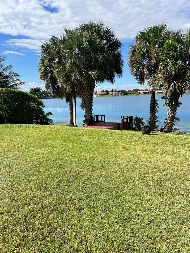 13311 SW 46th St in Miami, FL - Building Photo - Building Photo