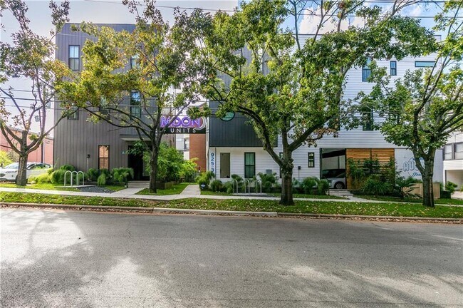 property at 2908 Cole St