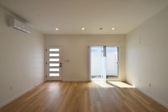 777 N Brand Blvd in San Fernando, CA - Building Photo - Building Photo
