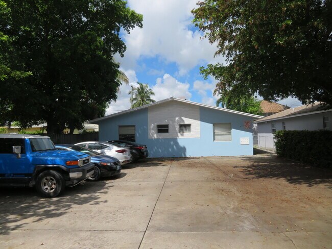 421 S J St in Lake Worth Beach, FL - Building Photo - Building Photo