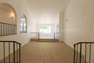 951 E Leeward Ln in Tempe, AZ - Building Photo - Building Photo