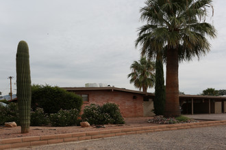 4101-4105 E Brown Way in Tucson, AZ - Building Photo - Building Photo