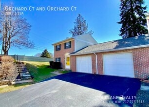 402 Orchard Ct in Red Lion, PA - Building Photo - Building Photo