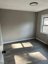 75 Laurel Ave-Unit -1 in Union, NJ - Building Photo - Building Photo