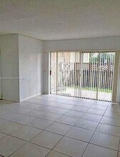 4160 NW 79th Ave-Unit -1F in Doral, FL - Building Photo - Building Photo