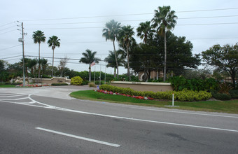 Itopia Condos in St. Petersburg, FL - Foto de edificio - Building Photo