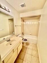 7608 Janak Dr in Houston, TX - Building Photo - Building Photo