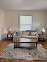 11 Eastnor Rd in Newport, RI - Building Photo - Building Photo