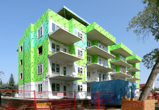 Cascade Condos in Edmonton, AB - Building Photo - Building Photo