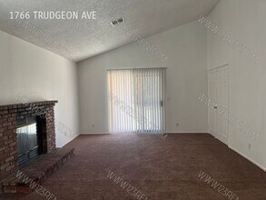 1766 Trudgeon Ave in Lancaster, CA - Building Photo - Building Photo