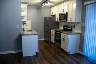 938 Bradley Bell Dr, Unit 938 Bradley Bell Dr in Knoxville, TN - Building Photo - Building Photo