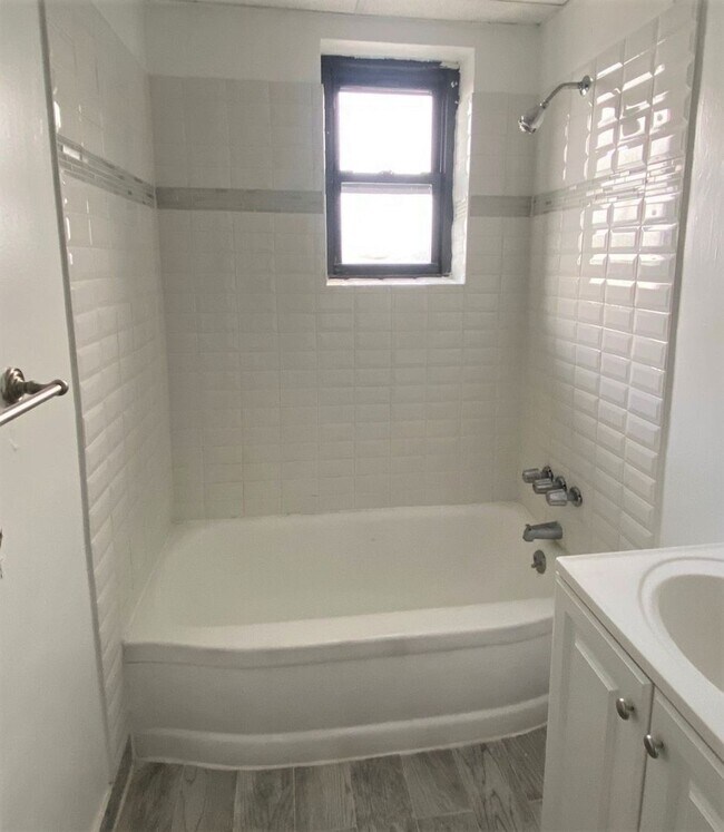 82 High St in Orange, NJ - Building Photo - Building Photo