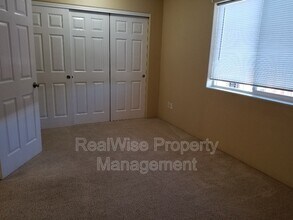 822 NE 8th St in Grants Pass, OR - Building Photo - Building Photo