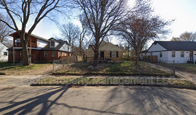 property at 1156 Panama St