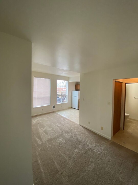 2611 California Ave SW in Seattle, WA - Building Photo