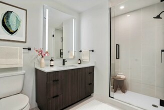 40 NW 26th St, Unit S2 in Miami, FL - Building Photo - Building Photo